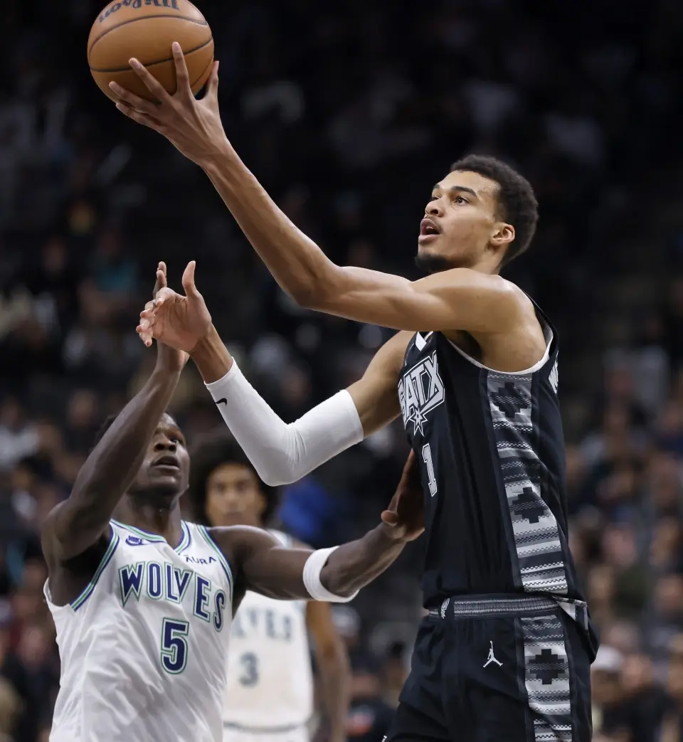 jiuyou sports-离谱！莱万多夫斯基在曼联比赛中失利华盛顿奇才围绕NBA季后赛伤情更新，今夜上海申花调整名单以备意大利杯的简单介绍-jiuyou sports